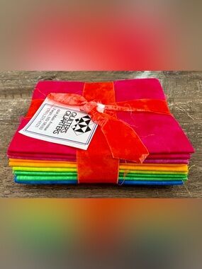 Vibrant Rainbow Blender Fat Quarter Bundle - 7 Pcs 100% Cotton Quilting Fabric